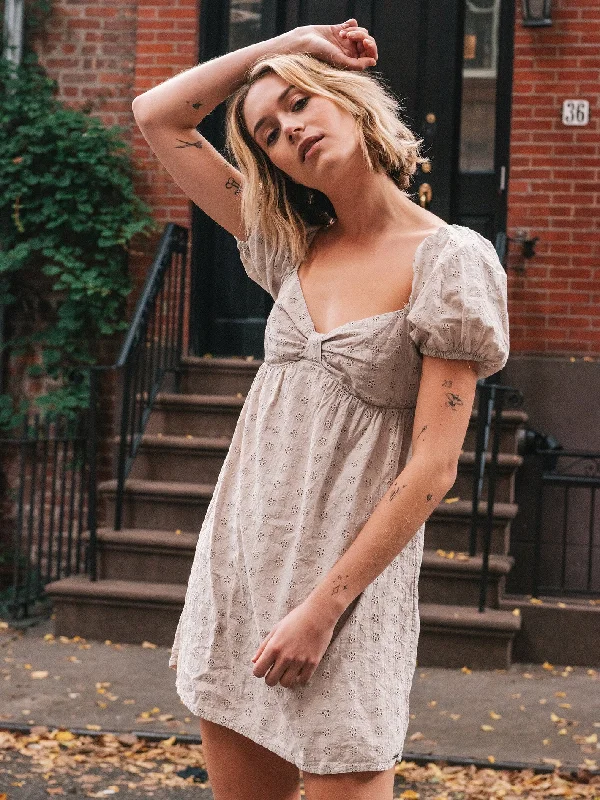Weekend Offers That Excite Third Eyelet Dress - Mushroom