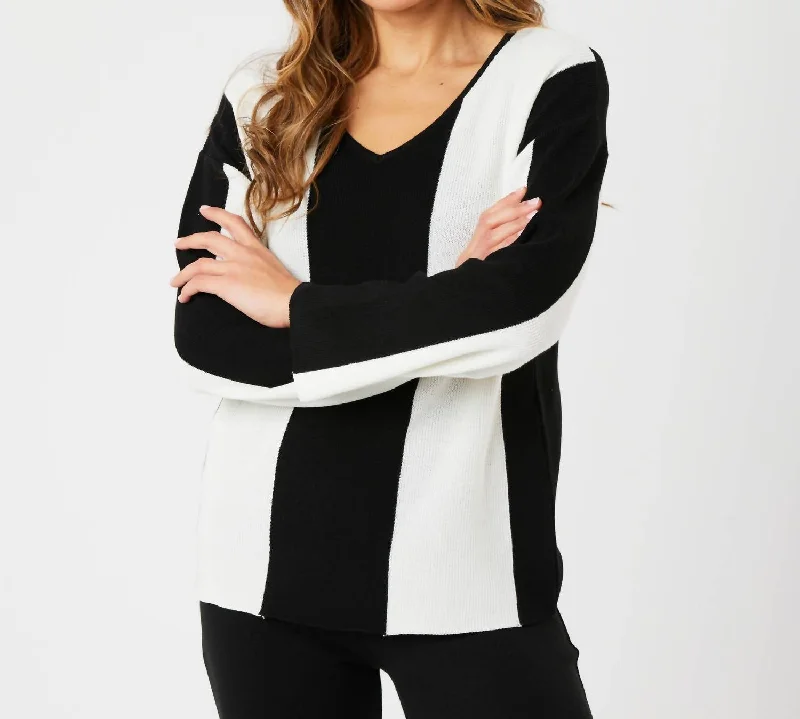 Super Deal V-Neck Ribbed Sweater In Ivory/black