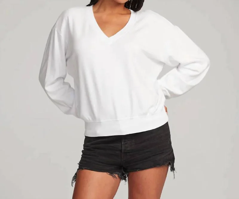 Savings Event Poppy V Neck Pullover In White