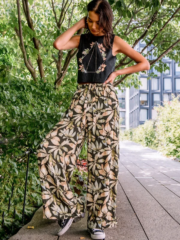 Top Pick Voltropication Pants - Multi