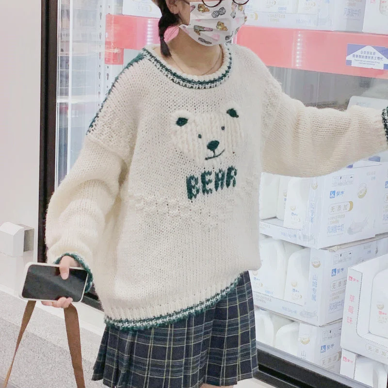 Markdowns White Bear Print Sweater  PL52781