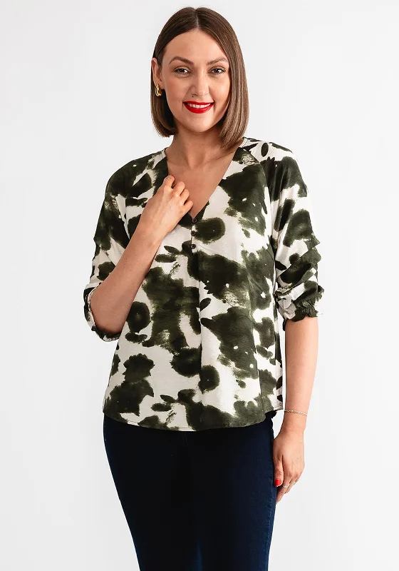 Midnight Madness Freequent Julie Blur Print V Neck Blouse, Green