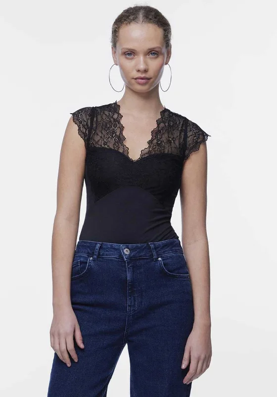 Weekend Shopping Extravaganza Pieces Tatianna Lace Neckline Bodysuit, Black