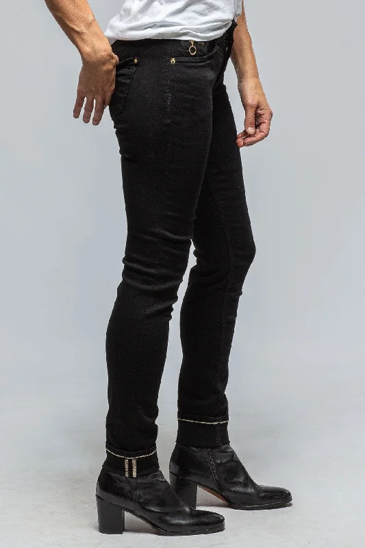Weekend Savings Spectacular MAC Dream Rich Slim in Black