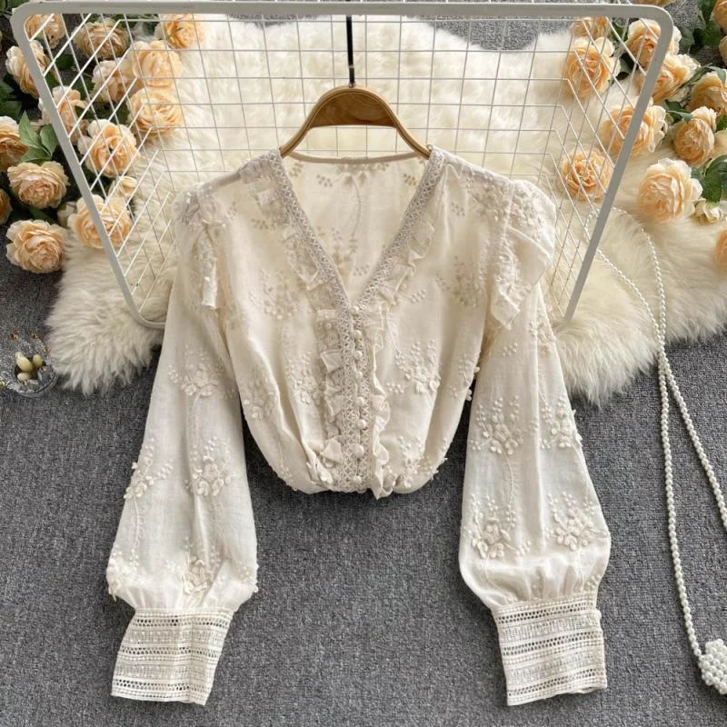 Lovely v-neck lace long sleeve top     S252