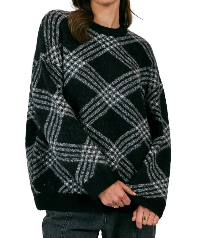 Midnight Madness Brooke Plaid Print Sweater In Black/white
