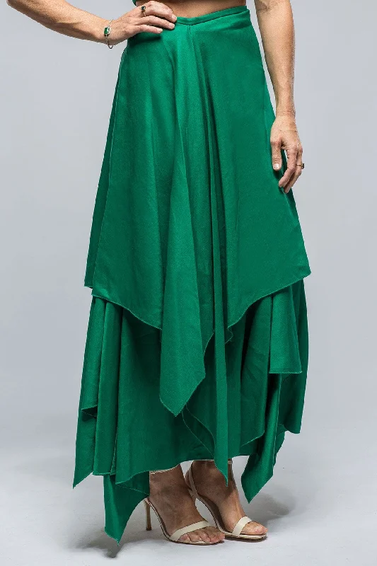 Weekend Specials to Snag Buleria Skirt In Powin Matte Emerald