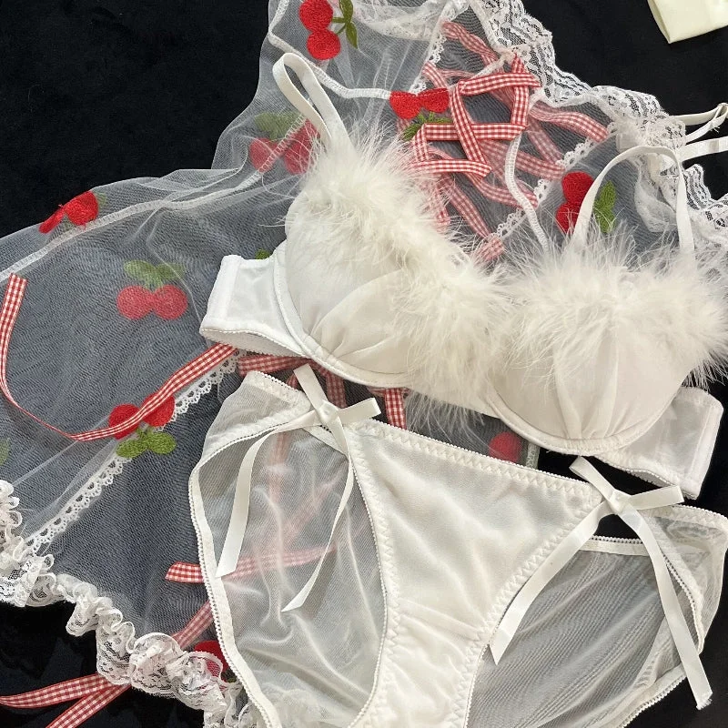 Weekend Discounts to Celebrate Cute Cherry Bra Set PL53825