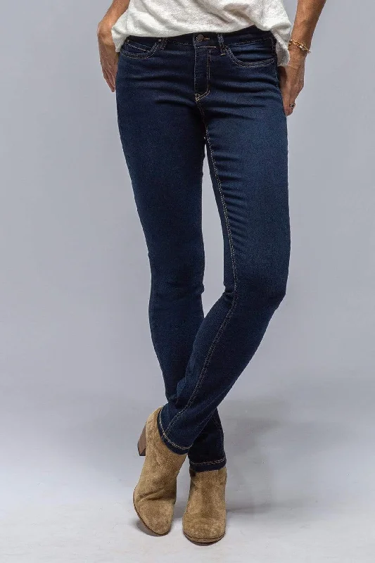 Massive Deals MAC Dream Skinny in Dark Authentic Wash