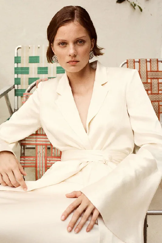 Early Access La Lune Flared Sleeve Belted Blazer | Cream