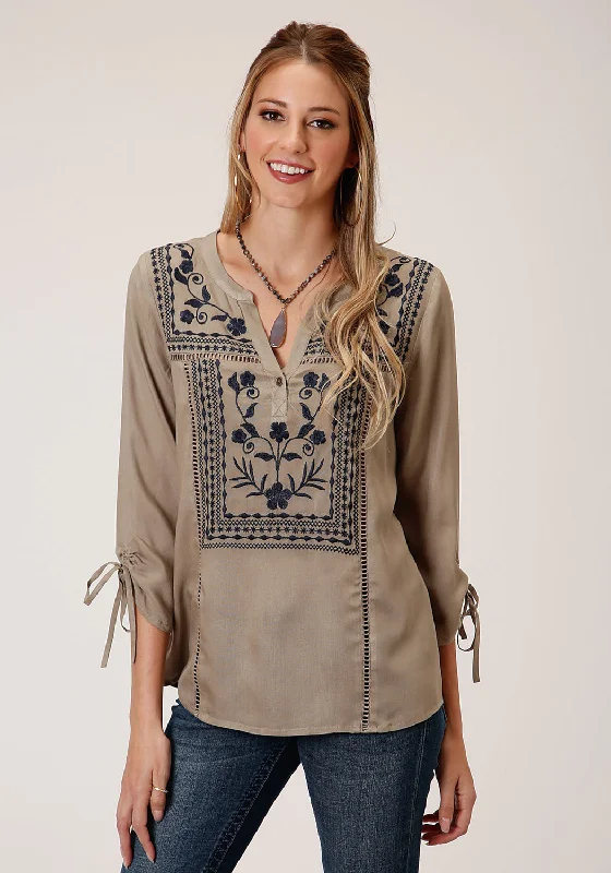 Online Only Roper Womens Green Rayon/Nylon Open Work S/S Blouse