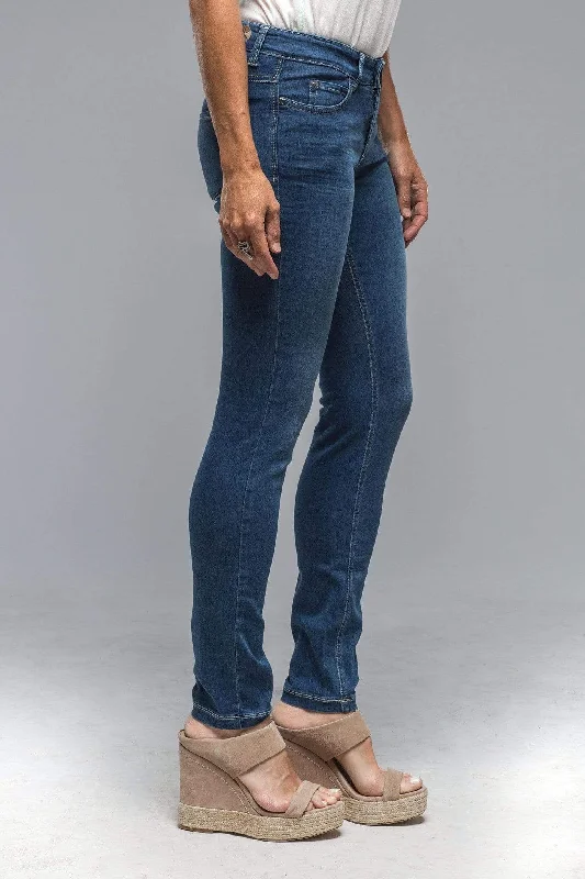 Price Reduction MAC Dream Skinny in Medium Blue